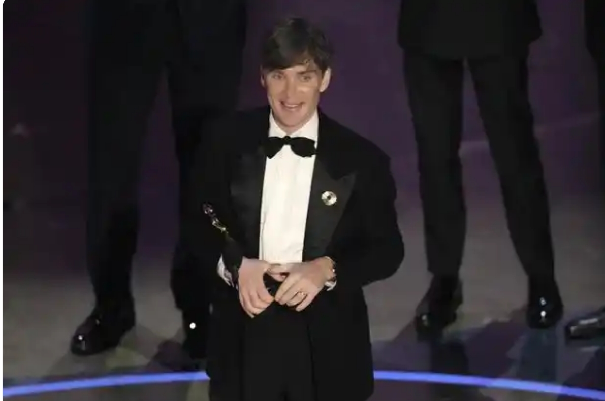 第96屆奧斯卡頒獎典禮正在進行 基里安·墨菲拿下最佳男主角