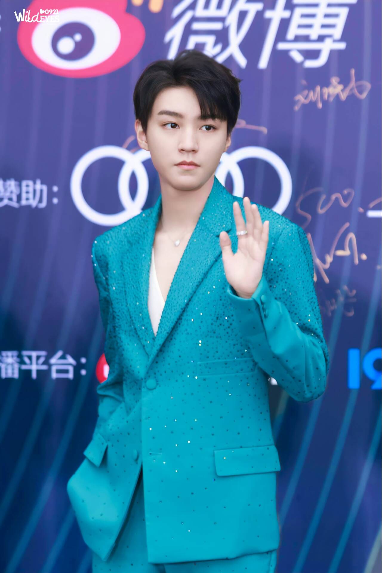 f54759670968999e2305e5da72aef632_720.png 王俊凱微博電影之夜紅毯造型/芒果體育