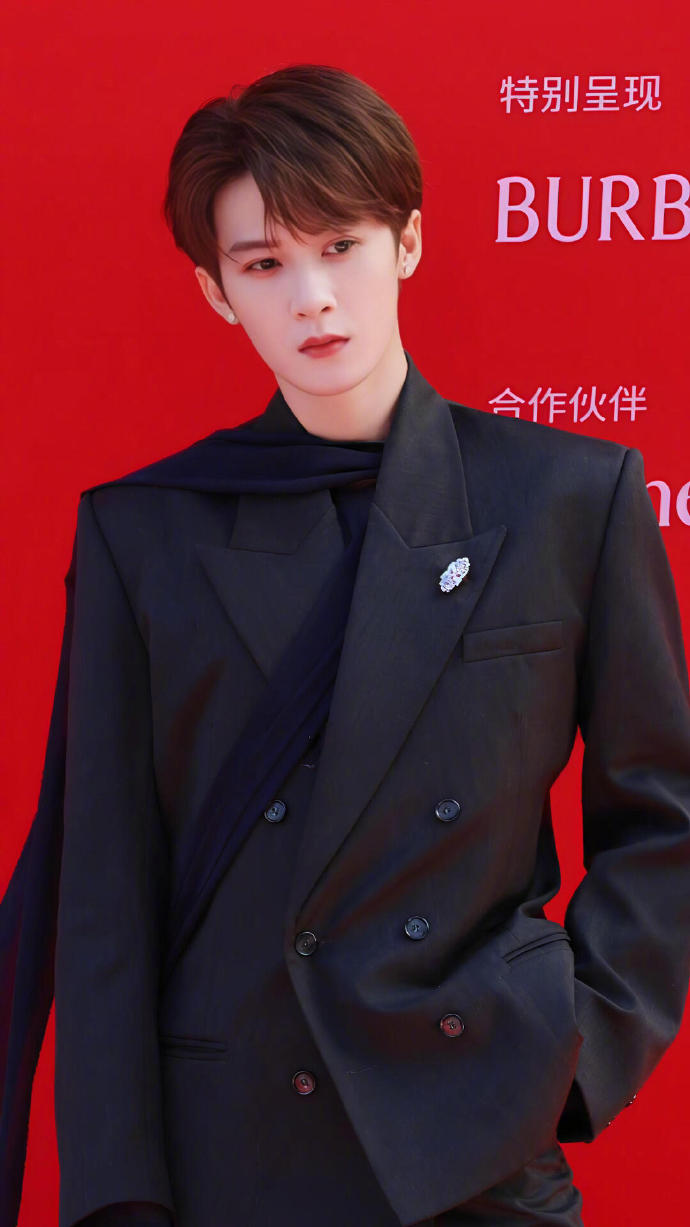 檀健次尖叫之夜官宣/芒果體育